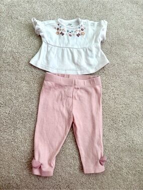 Pink Leggings Set with White Floral Top